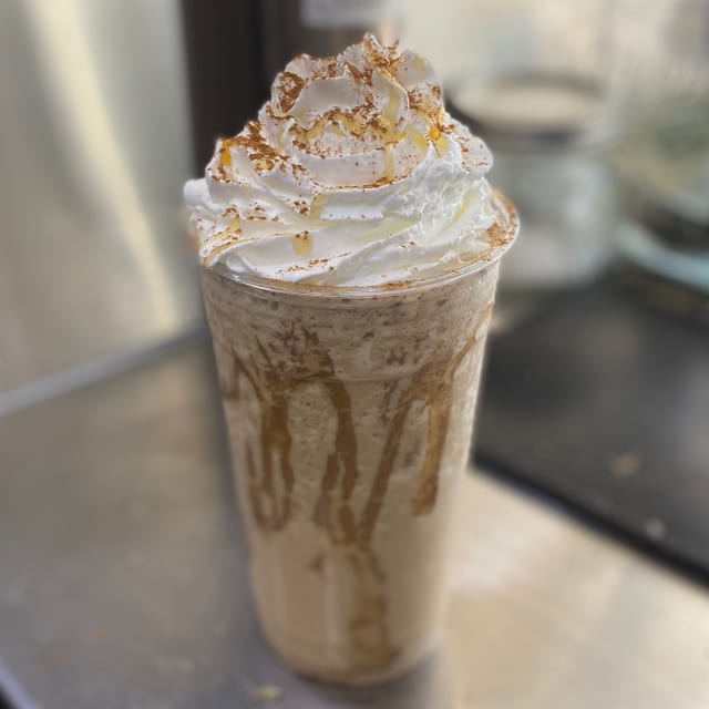 House Latte (Polar) (24 oz).